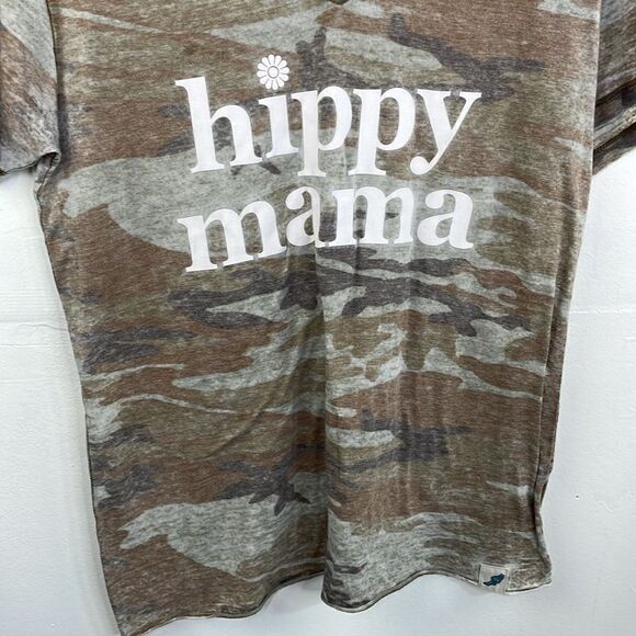 Unwind by League Graphic Tee Hippy Mama camouflage T Shirt short sleeve v neck M - Picture 3 of 11